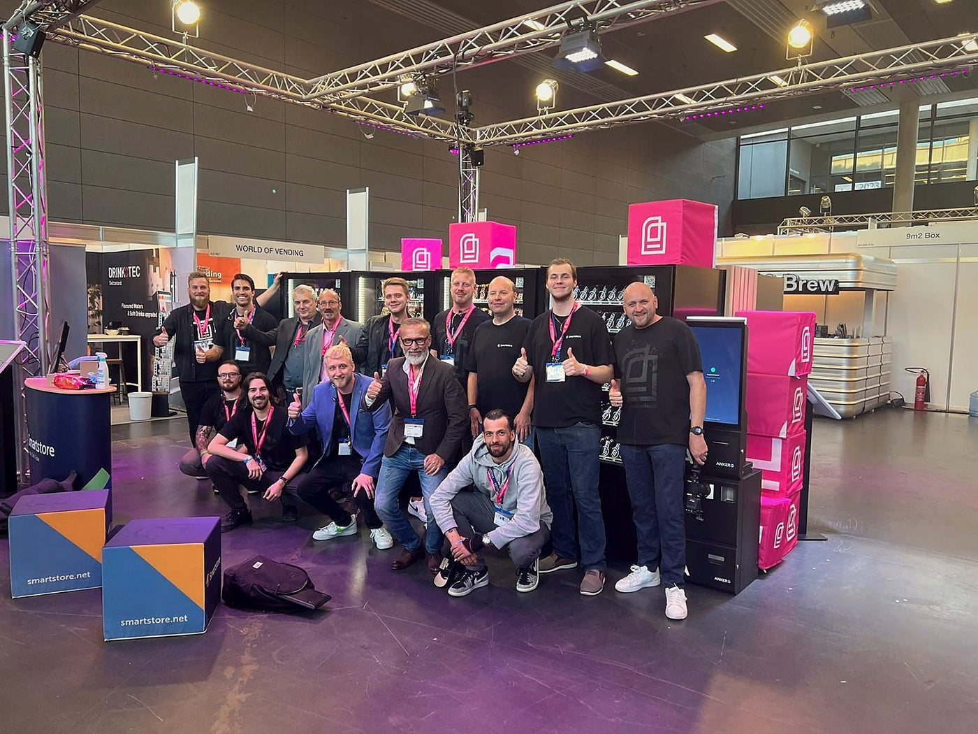 Automatenland Team am Messestand
